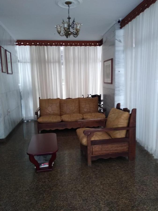 Apto No Bairro Do Gonzaga Apartment